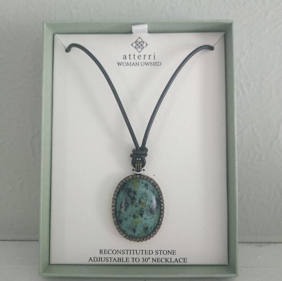 NWT ATTERRI Reconstituted Stone Necklace - Picture 4 of 4